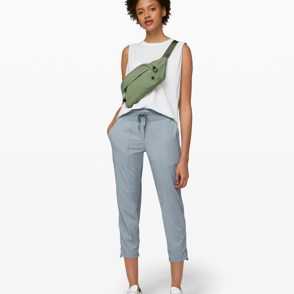 Lululemon Dance Studio Crop